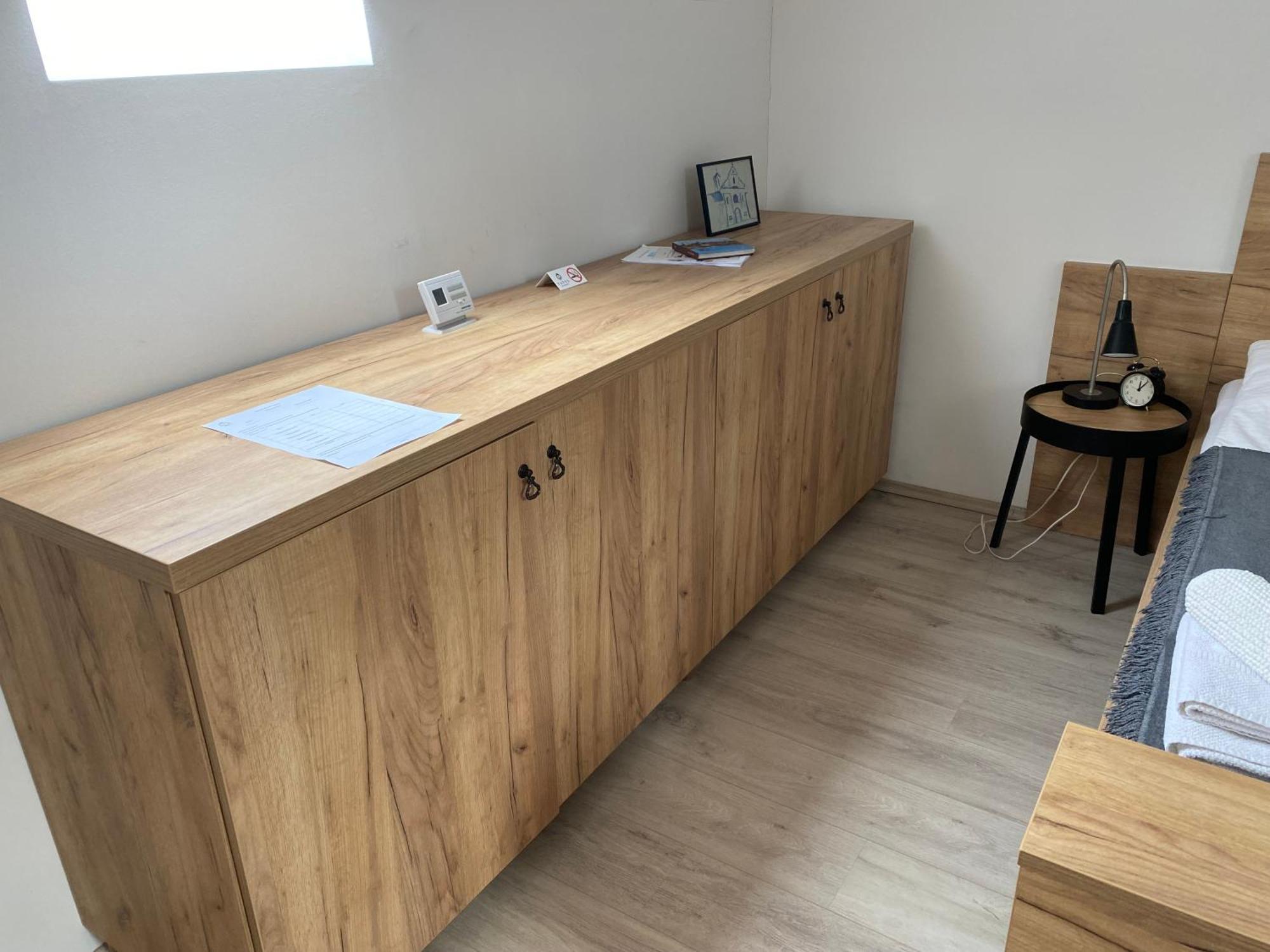 Vatus Apartmanhaz Вац Экстерьер фото